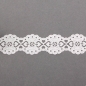 2 Meter Papier Spitzenband, Bastelband Barock, selbstklebend, 24 mm
