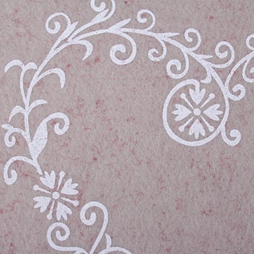Filz Tischset Ornament Herz in Grau-Rot meliert, 45 x 30 cm.