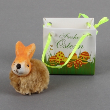 Gastgeschenk Ostern, Häschen mit Plüschfell in Braun, im Tütchen