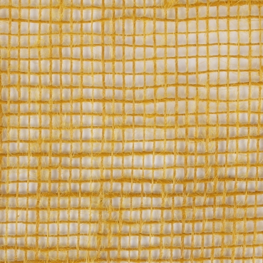 Nahaufnahme von dem Jute Tischband, schmal, grobmaschig in Senfgelb, 15 cm.