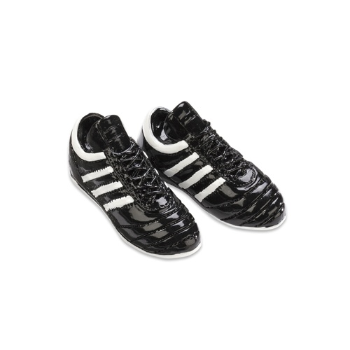 2 Fußballschuhe als Streudeko, 45 mm.