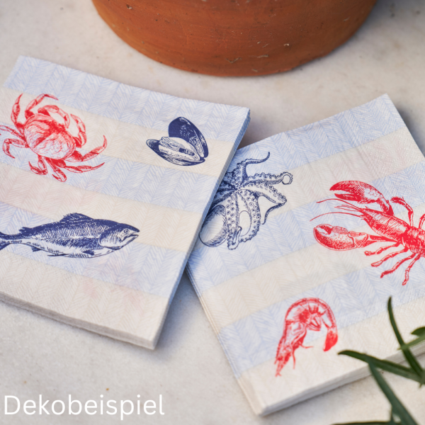Maritime Servietten mit verspielten Meeresmotiven in Blau und Rot für ein sommerliches Ambiente.